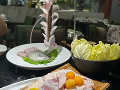 -得意咚瓜·顺德鱼生·冬瓜火锅(深圳首店)