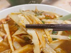酸笋米线-卓雅桂林米粉