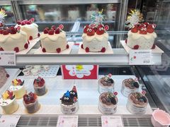 -花花卷卷·鲜食蛋糕(静安久光百货店)