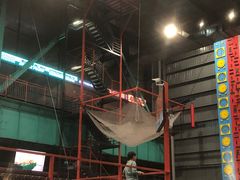 -极限PLAY运动娱乐新世界·团建派对表演休闲馆·室内高空游乐园