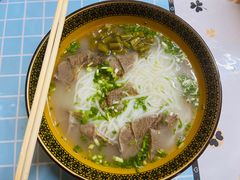 -肇兴特色牛肉粉