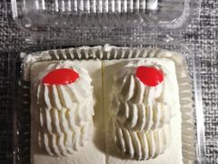 -红宝石·鲜奶小方·海派西点房(南丹店)