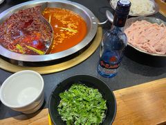 -沸炉重庆老火锅(军事博物馆店)