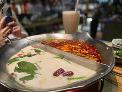 -湊湊火锅·茶憩(杭州湖滨银泰in77店)