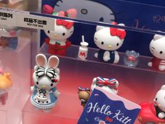 -泡泡玛特POPMART(蓝色港湾店)