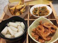 -莲餐厅·湖北菜·潜江小龙虾店(愚园路店)