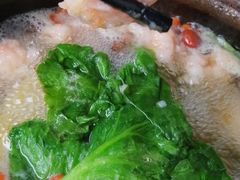 滋补汤底-花苑美食横琴生蚝火锅(拱北粤华路店)