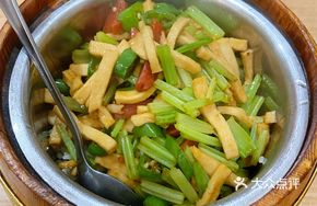 Stir-fried Tofu Bucket Rice