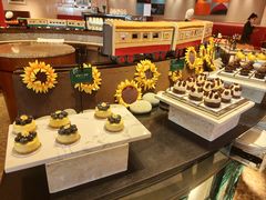-咖啡苑自助餐厅·中国大饭店