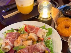 -mordew加州日记西餐&小酒馆(新天地店)