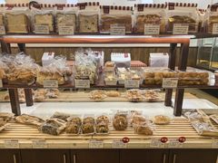 -红宝石·鲜奶小方·海派西点房(南丹店)