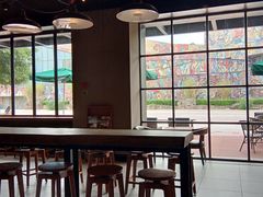 靠窗位-星巴克臻选(重庆大学城熙街店)