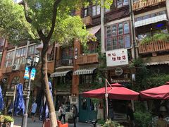 -黎黄陂路街头博物馆