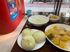 -胡成记口蘑龙眼包子(盐道街店)