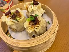 -包整·丝娃娃(一览甲秀楼风景店)