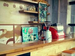 -Gloria Jean's Coffees