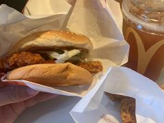 -麦当劳(龙洞店)