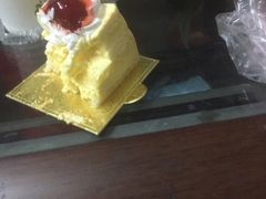 -蓝小轩蛋糕·面包(趣春店)