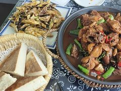 -八两八金·莱芜特色炒鸡(市南漳浦路店)