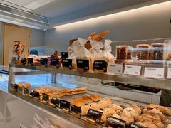 面包甜点陈列柜-吉森Bakery(教育路店)