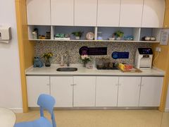 -戊辰亲子游泳俱乐部