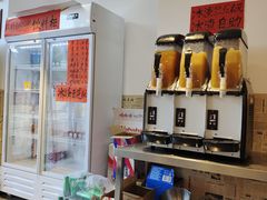 -柳州肥姨妈大骨螺蛳粉(沙河店)
