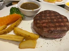 -斗牛士牛排餐厅(嘉里汇店)