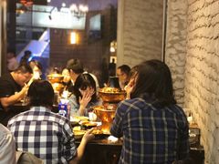 -巴四老城区炭火蛙锅(张江店)