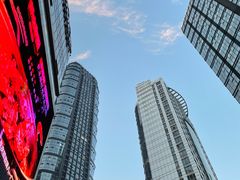 -八一路好吃街(雨田商务大厦店)