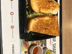 -The Habit Burger Grill 哈比特汉堡(复兴soho店)
