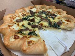 奶油菠菜菲力牛肉比萨-必胜客(万达百货店)