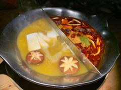 红颜花胶鸡锅-湊湊火锅·茶憩(杭州湖滨银泰in77店)