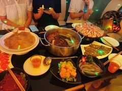 -唯爱KTV聚会餐厅(仙林东城汇店)