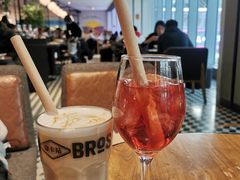 -Moka Bros 摩卡站(西单大悦城店)