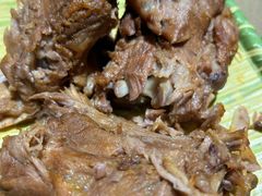 -东口码头·烧鸽子·鱼头泡饼·地方菜(金鹰悦城店)