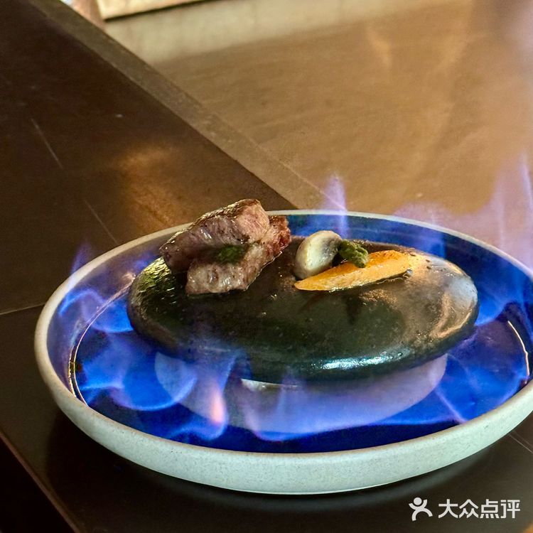 哇哦!云梦鱼神仙美味!幸福小女孩一枚!