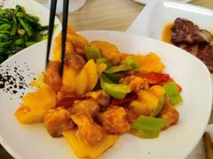 菠萝咕咾肉-嘉厨小馆(宜山路店)