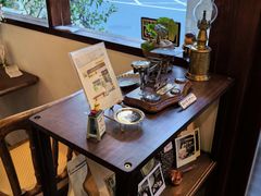 -Café Monson