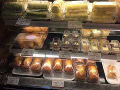 -红宝石·鲜奶小方·海派西点房(金杨店)