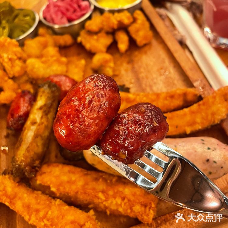 无锡探店|超火爆氛围感餐吧·COMMUNE