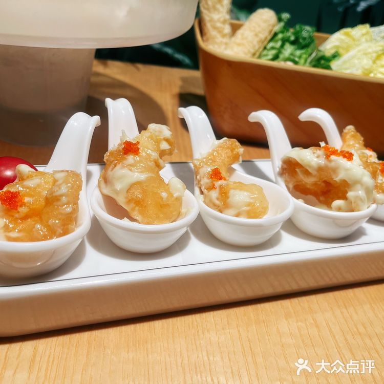 东门的宝藏“椰子鸡”，椰香满满鸡肉来一碗