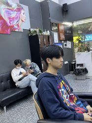 -藤野造型专业烫染接发