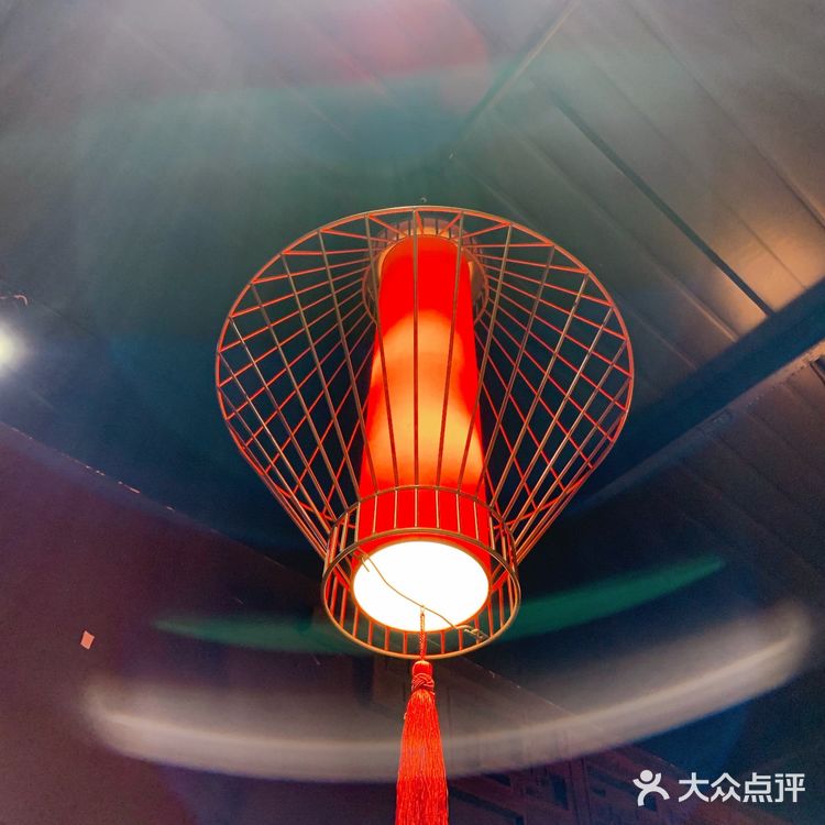 最具成都本地特色的火锅店——小龙坎🌶️