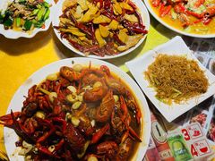 -潜江油焖大虾·小龙虾10年老店(清泉路店)