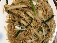-正宗普宁豆干坊·洪记砂锅粥(红领巾路店)