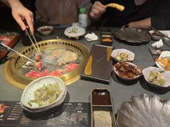 -铭牛烧肉·和牛海鲜自助(高新月牙湖店)