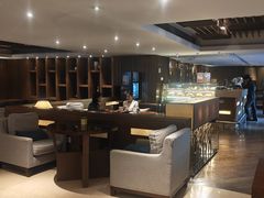 -广州中心皇冠假日酒店·汇点大堂吧