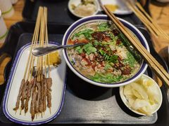 -云阿蛮云南生烫牛肉米线(奉贤路店)