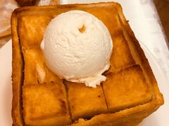 -新大咀港式茶餐厅(宝山万达店)