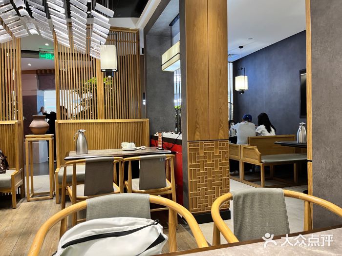 闫府私房菜·百年鲁菜(恒隆店)图片